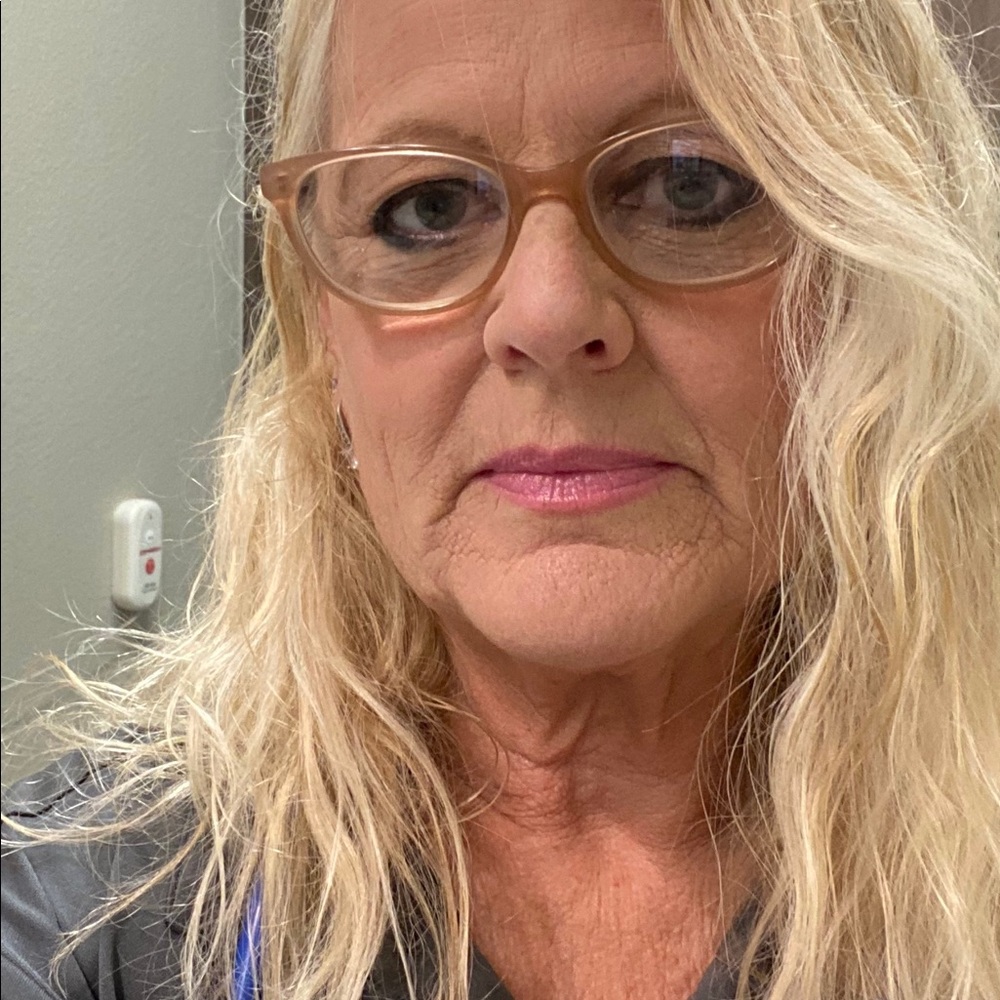 Meet your Posher, Donni